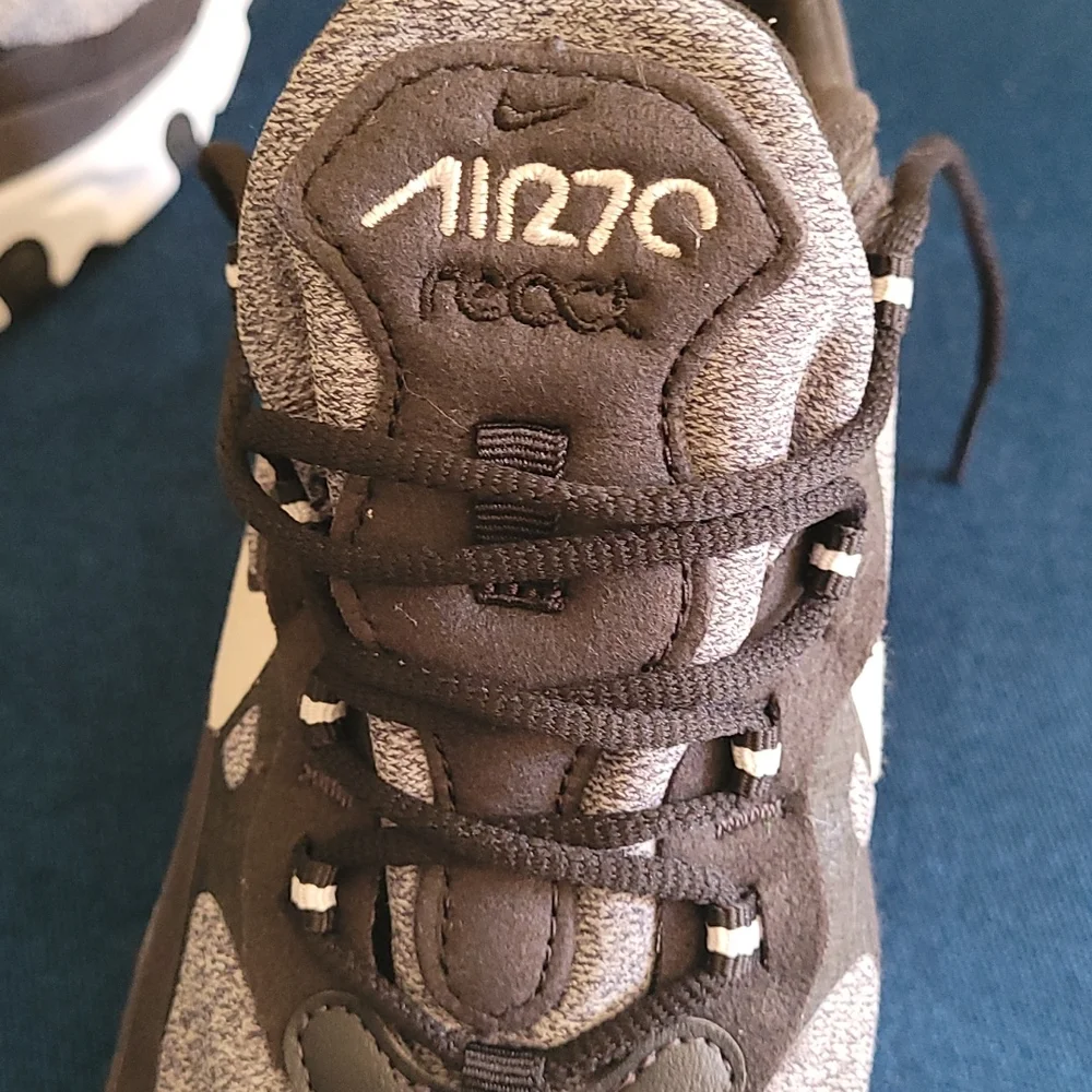 Nike Air  Max 270 - Picture 9 of 16